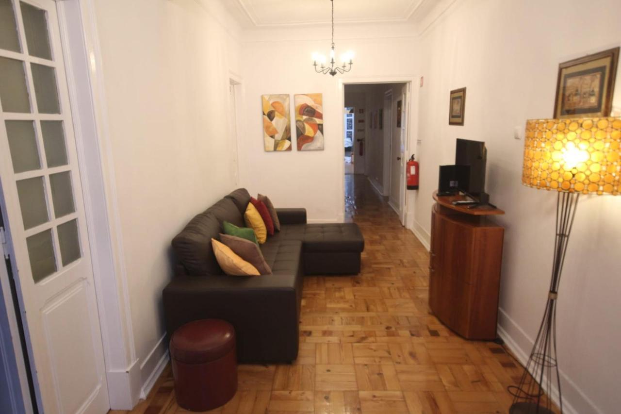 Antique M1 R1 - Amazing Double Room With Shared Bathroom In Marques Pombal Lisboa 外观 照片